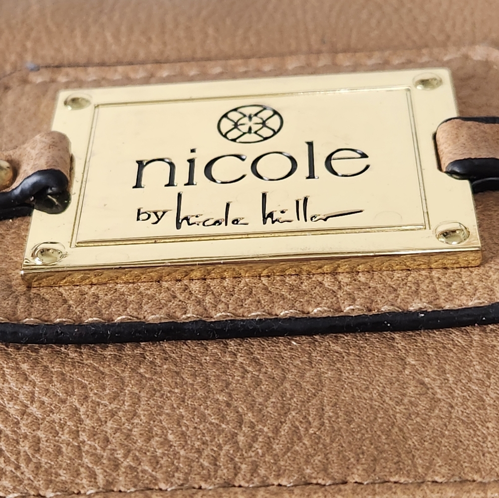 Nicole Miller Tan Shoulder Bag - Picture 3 of 11